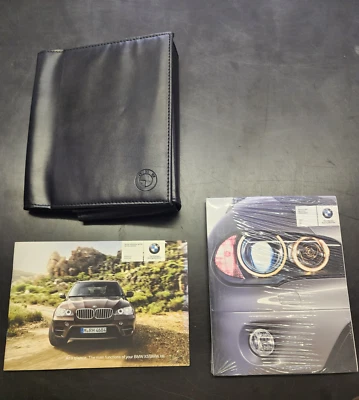 2011 BMW X5 manual do proprietário com estojo de couro fabricante de equipamento original - Imagem 1 de 3