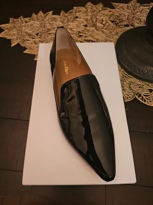 Zapato de mujer Calvin Klein charol punta puntiaguda negro talla 8,5 Foto 1 de 4