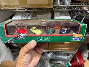 1.64 HOT WHEELS JAGUAR 4 PIECE SET WONDERFUL DETAIL E TYPE - Picture 1 of 3