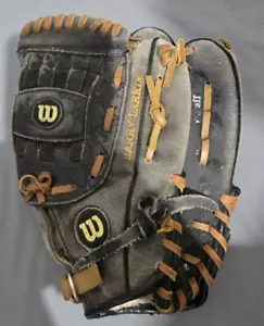 Wilson Baseball Glove RH 11" Right hand throw Barry Larkin Autograph model - Picture 1 of 8