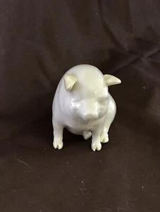 Belleek Keramik Irland Schwein kleine Figur Glanz hebt Ohren Füße 2-3/4 Zoll - Bild 1 von 5
