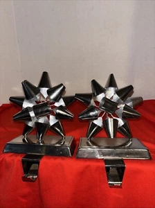 2 Metal Silver Toned Christmas STOCKING HANGER Mantel Holders Hook Shelf Sitter - Picture 1 of 8