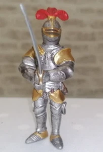 Schleich Knight with Red Sword Resin 2003 Vintage Action Figure Toy -70010 - Picture 1 of 9