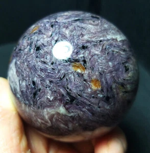 RARO 368,9G Guarigione della sfera cristallo di charoite lucido naturale YWD390 - Foto 1 di 12