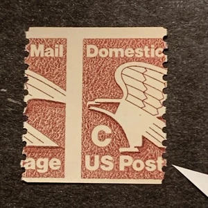 5/700 US STAMPS #1947 C Major Perf Errors MNHOG Great EFO Coll - Picture 1 of 2