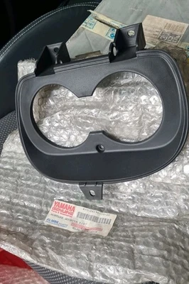 4VU-H4196-00 CORNICE FANALE FARO ANTERIORE ORIGINALE MBK BOOSTER R SPIRIT 91-03 - Imagen 1 de 3