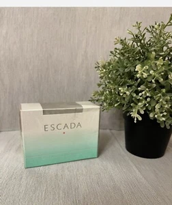 Escada Signature Women Spray 2.5oz 75ml BNIB EDP Vintage Discontinued Sealed - Picture 1 of 5