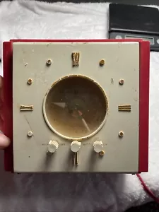 Radio reloj convertible vintage años 50 GE General Electric modelo 661 rojo funciona - Imagen 1 de 7