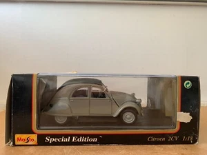 MAISTO CITROEN 2CV 1952 1/18 EN BOITE E5 - Imagen 1 de 5