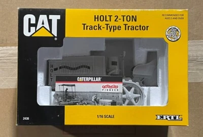 1993 ERTL HOLT 2-Ton Track Type Caterpillar Tractor Farm Show Edition - Image 1 of 4