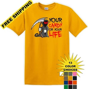 YOUR CANDY OR YOUR LIFE - Halloween - Neuheit T-Shirt - Bild 1 von 16