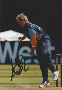 WARWICKSHIRE: ANT BOTHA SIGNED 6x4 ACTION PHOTO+COA - Picture 1 of 1