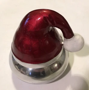 Handgehämmert Metall Weihnachtsmann Mütze bemalt bedeckt Schale 6x6x4 Zoll&&& - Bild 1 von 4