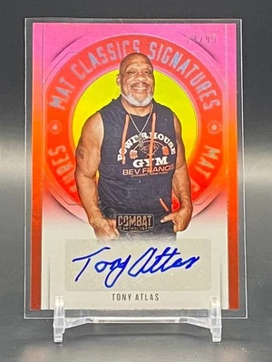 Antología de combate Panini PFL 2025 Tony Atlas rojo automático #/99 alfombrilla clásica #MC-TAL Foto 1 de 3