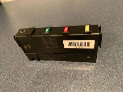 OEM Genuine Toyota Relay Integration Module Fuse Box 82641-47020 - Image 1 of 3