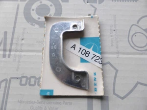 Genuine Mercedes right Door Lock Covering R107 W108 W109 W110 W111 W114 W115 NOS - Picture 1 of 2
