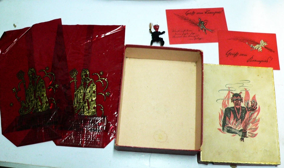 Pralinen,Zuckerl Schachtel "Gruß vom Krampus" 20 x 15,5 x 6,5 cm.m. Inhalt,1930 - Bild 1 von 4