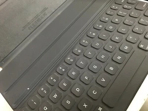 Original Apple Smart Keyboard Folio 11 pulgadas iPad Pro 3 (2018) MU8G2LL/A USADO - Imagen 1 de 3