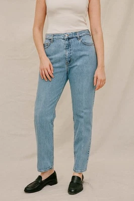 Levis Women Jeans 18 Reg 36x30 M Blue Vintage 550 Relaxed Fit Tapered Leg Mexico - Image 1 of 4