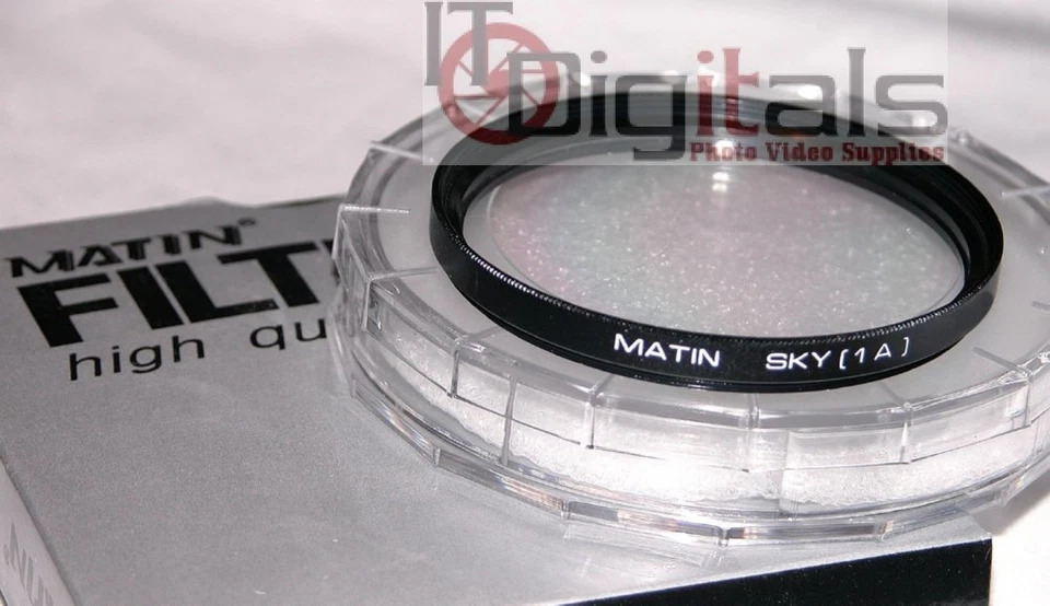 62mm 1A Skylight Coated Glass Lens Filter sky Screw-in 62 mm Circular Matin - Image 1 of 2