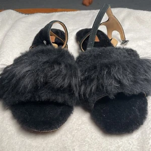 SANDALI UGG NERI FLUFF FEST PELLE DI PECORA CINTURINO ALLA CAVIGLIA, DONNA US 12/eur 43 NUOVI - Foto 1 di 6