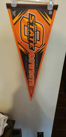 OKLAHOMA STATE COWBOYS  NCAA RETRO FELT PENNANT WITH HOLDER  6/20/2021 Cover