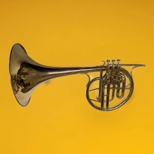 Conn 16-E Marching Mellophonium horn - Picture 1 of 12