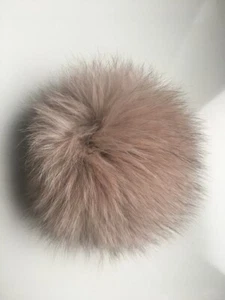 Pelz Bommel Blaufuchs Silberfuchs Rotfuchs Echt Fell Pompon Puder Rosa 12 cm NEU - Bild 1 von 10