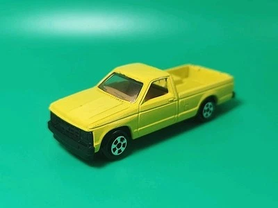 Mini camioneta Chevrolet S-10 1982 Chevrolet Ertl 1980 amarilla 1/64 diecast México rara Foto 1 de 4