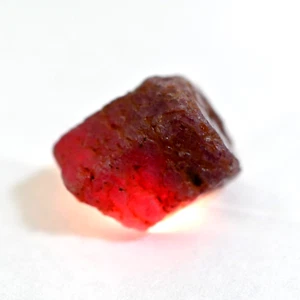 Natural Unheated Red 47 Ct Ruby Corundum Specimen Earth Mined Facet Rough - Picture 1 of 5