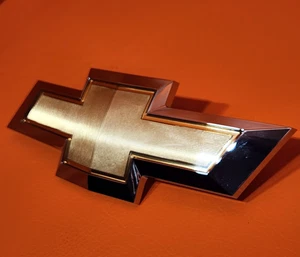 Genuine OEM GM Front Grille Emblem logo Gold Bowtie Badge For Chevrolet Malibu - Picture 1 of 13