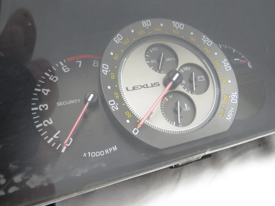Lexus IS300 2001-2005 | Velocímetro de grupo de calibre OEM usado | 83800-53220 Foto 1 de 4