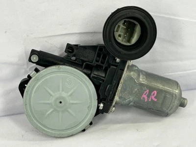 2004-2006 Toyota Tundra Crew Cab Right Rear Window Motor - Image 1 of 4
