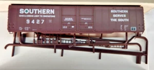HO Scale Con-Cor, 60' Box Car Greenville Southern Rwy #001-009613 - Picture 1 of 3
