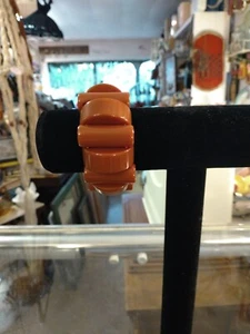 Bakelite Stretch Bracelite - Picture 1 of 4