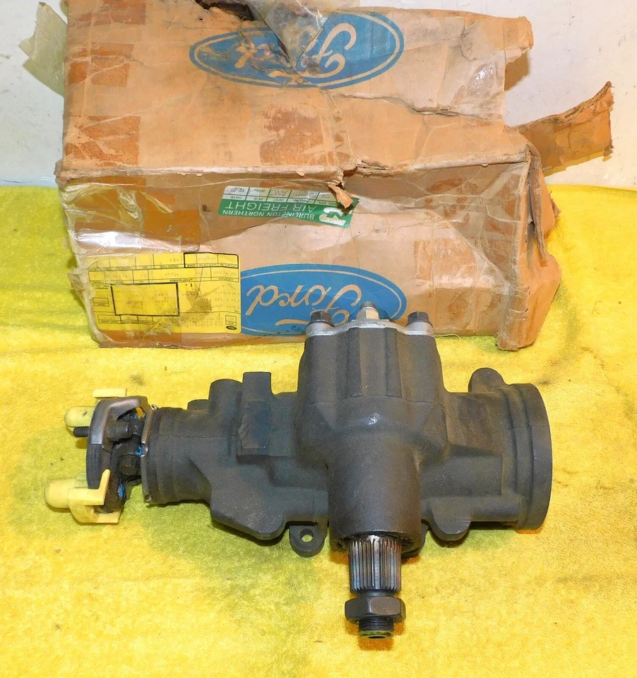 Ford E100 E150 E250 E350 Econoline 1980 1981 1982 caja de cambios dirección asistida nueva de stock Foto 1 de 4