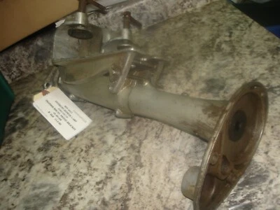 Evinrude zephyr 5.4hp transom mount swivel    outboard  boat motor part bin 4012 - Image 1 of 4