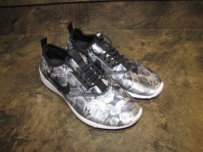 NIKE JUVENATE FLORAL LINEN BLACK-WHITE DAMEN 8,5 EUC SUPERCLEAN siehe Bilder-Details - Bild 1 von 4