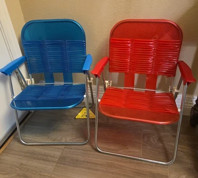 Juego de sillas de césped con tubo de vinilo vintage de los 90 para niños azul rojo par de tallas para niños Foto 1 de 4