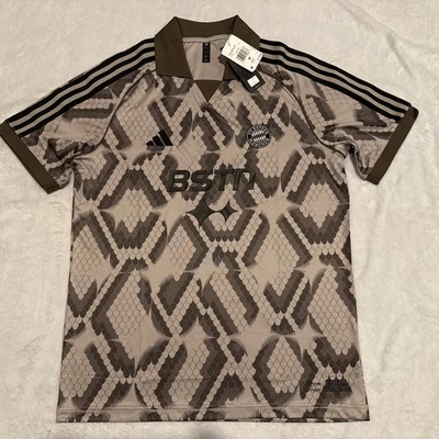 Camiseta de fútbol para hombre Adidas Bayern Munich BSTN 2024-25 marrón mediana M Alemania Foto 1 de 4