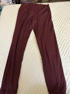 Aerie Offline Real Me Hi Rise 7/8 Ankle Leggings Burgundy Größe Large - Bild 1 von 3