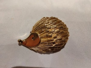 Spilla RICCIO tono oro firmata Sarah Coventry vintage vedi dettagli - Foto 1 di 12