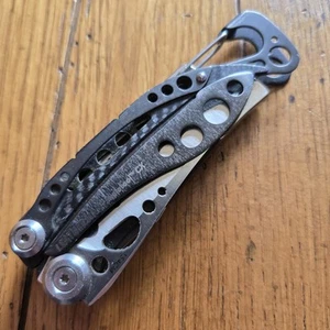 LEATHERMAN SKELETOOL CX MULTI-TOOL PLIERS KNIFE CARBON FIBER 154CM - Picture 1 of 7
