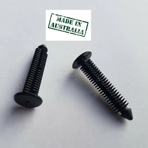 20 Xmas Tree Black Long 6mm - 6.8mm Trim Panel Clip Plastic Fastener Industrial - Picture 1 of 2
