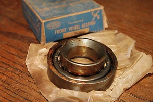 1941 -46 Chevrolet, 40 Buick, 40-46 Olds, 40-46 Pont 9052 front wheel bearings - Picture 1 of 3
