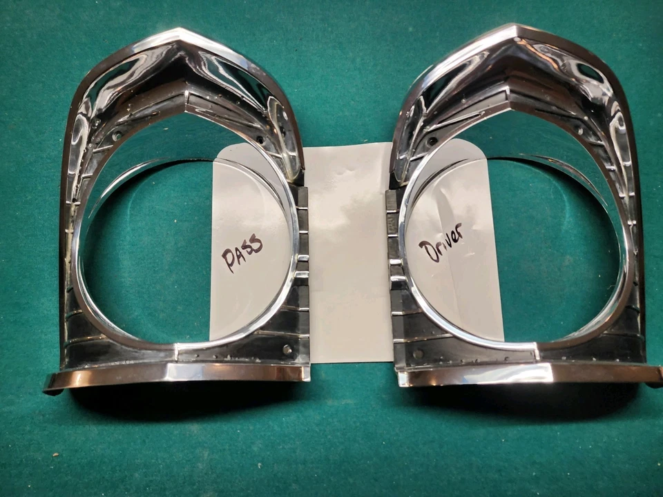 Chevrolet Nova Chevy II 1967 bisel de faros 3892281 3892282 calidad del conductor Foto 1 de 4