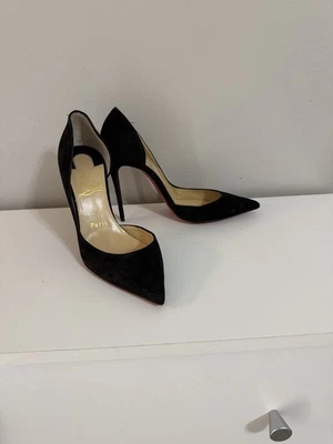 Zapatos de salón Christian Louboutin Iriza 100 D’Orsay punta negra gamuza Foto 1 de 4