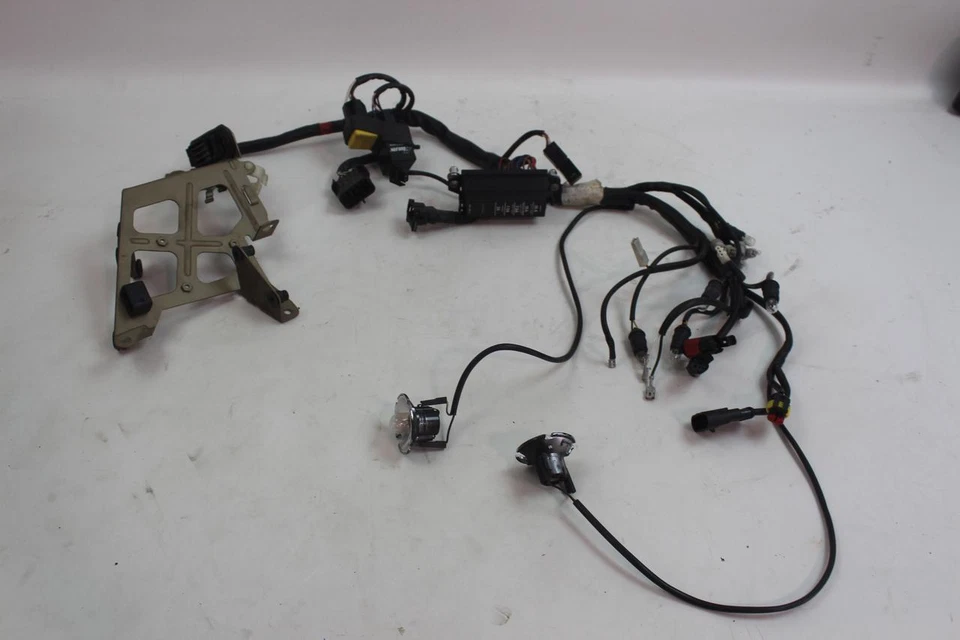 Ducati ST2 97-03 Main Front Middle Wiring Harness Loom Plugs Relays 51011411B - Image 1 of 1