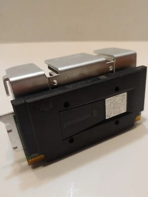 Intel SL357 Pentium II Processor 400/512/100/2.0V S1 - Image 1 of 3