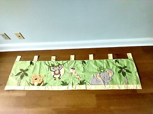 Nojo Crown Crafts Infant Prods Jungle Animals 60" Valance, Lined, Good Condition